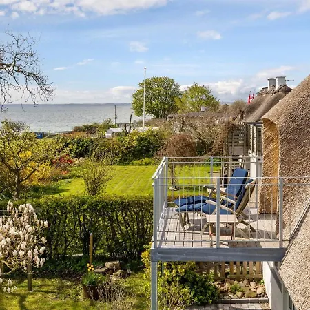 Gyril Holiday home